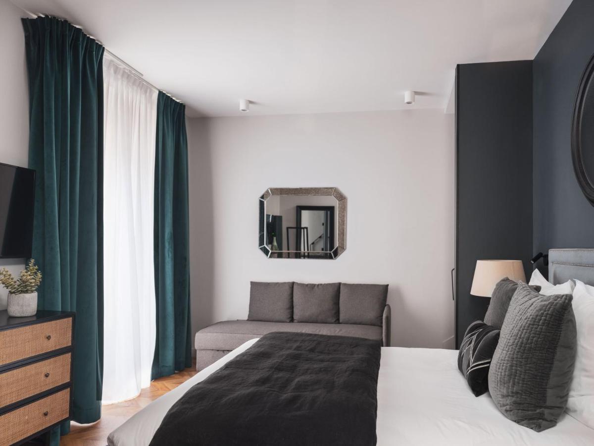 Appartements Place Royale - Maisons Du Monde Hotel & Suites Nantes Exterior photo